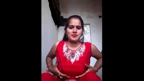 Desi bhabhi village pussy showing for lover